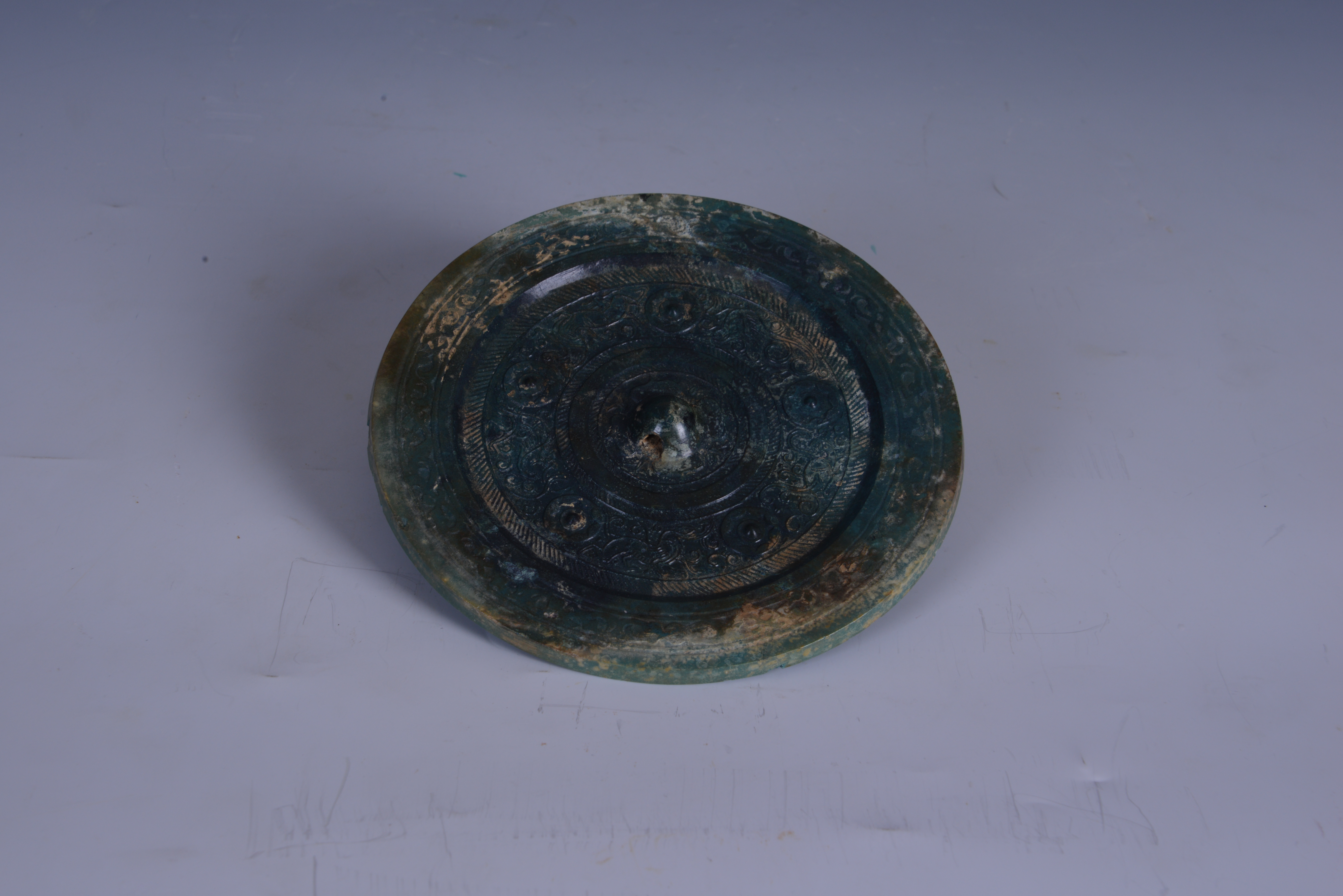 东汉五乳鸟纹铜镜