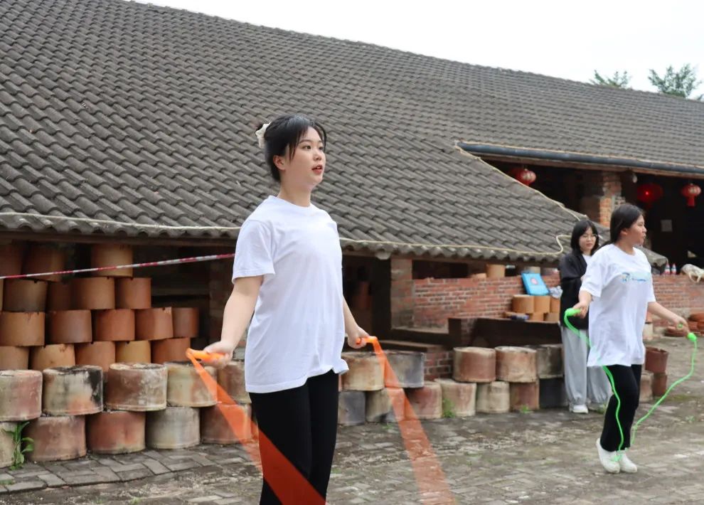 奋进新征程 巾帼绽芳华——钦州市博物馆举办国际劳动妇女节趣味运动会